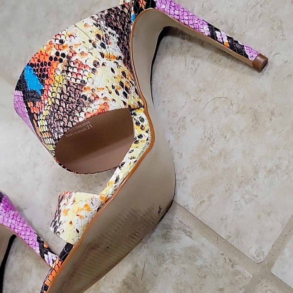 Steve Madden Python Sandal - Picture 5 of 7
